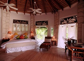 luxurious bedroom