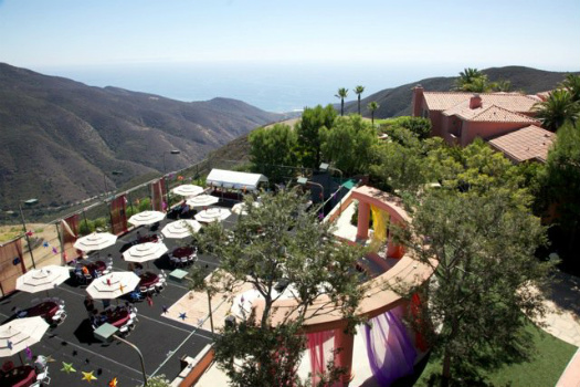 Set Up on Tennis Court at Malibu Estate for Weddings